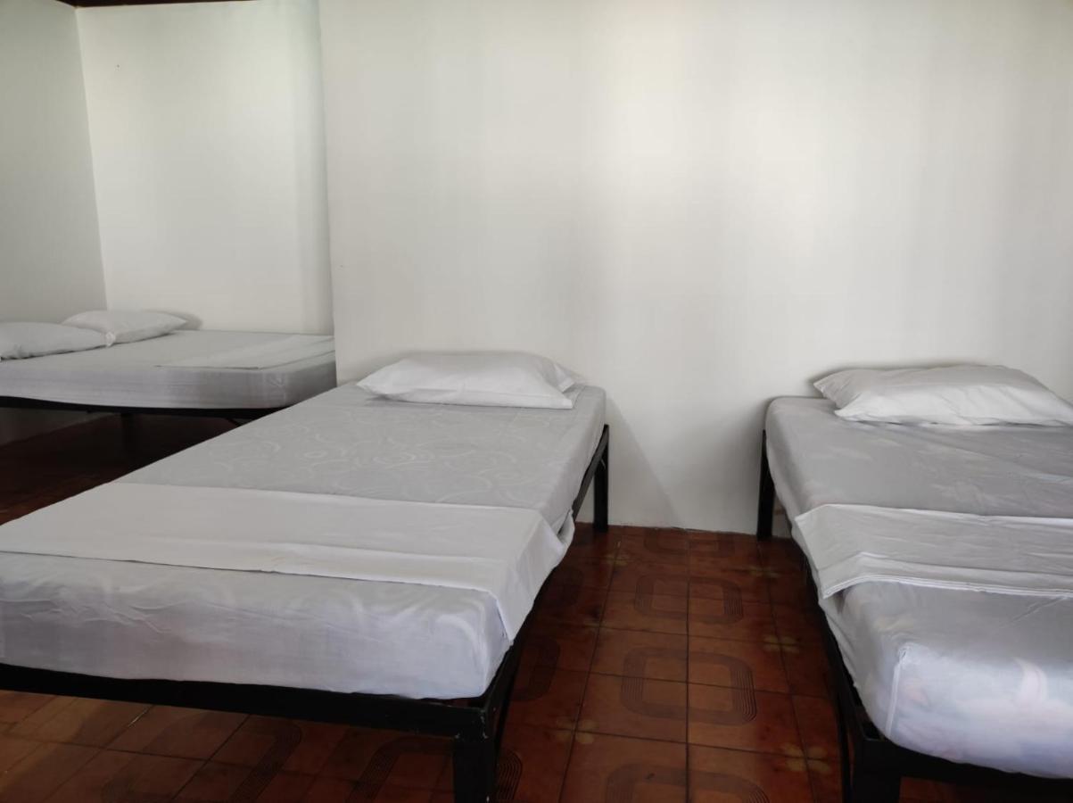 Leticias Guest House 외부 사진