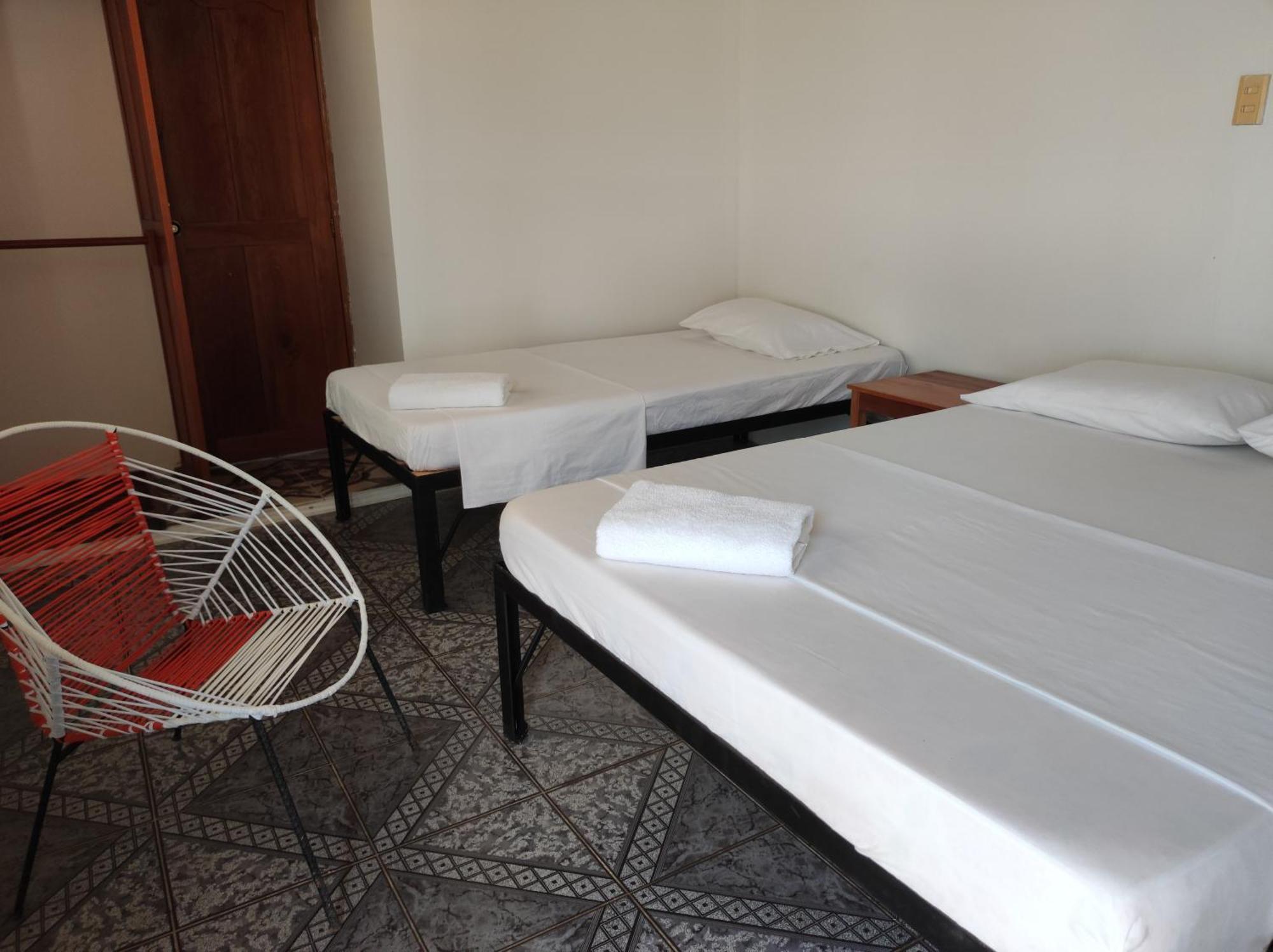 Leticias Guest House 객실 사진